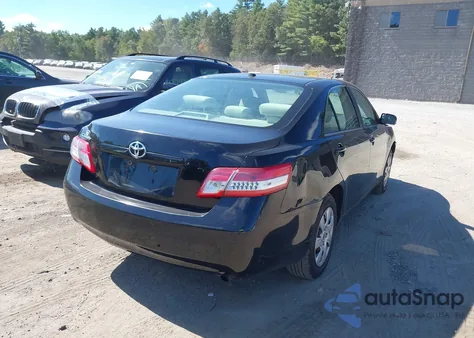 2010 Toyota Camry z USA, uszkodzony, nr VIN 4T4BF3EK8AR024898